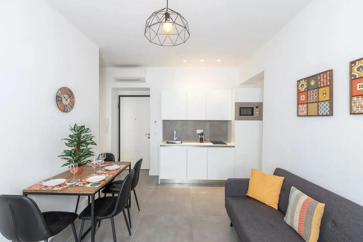 Superbe F1 Au Coeur Du Carre D'Or Terrasse/Clim Apartment Nice